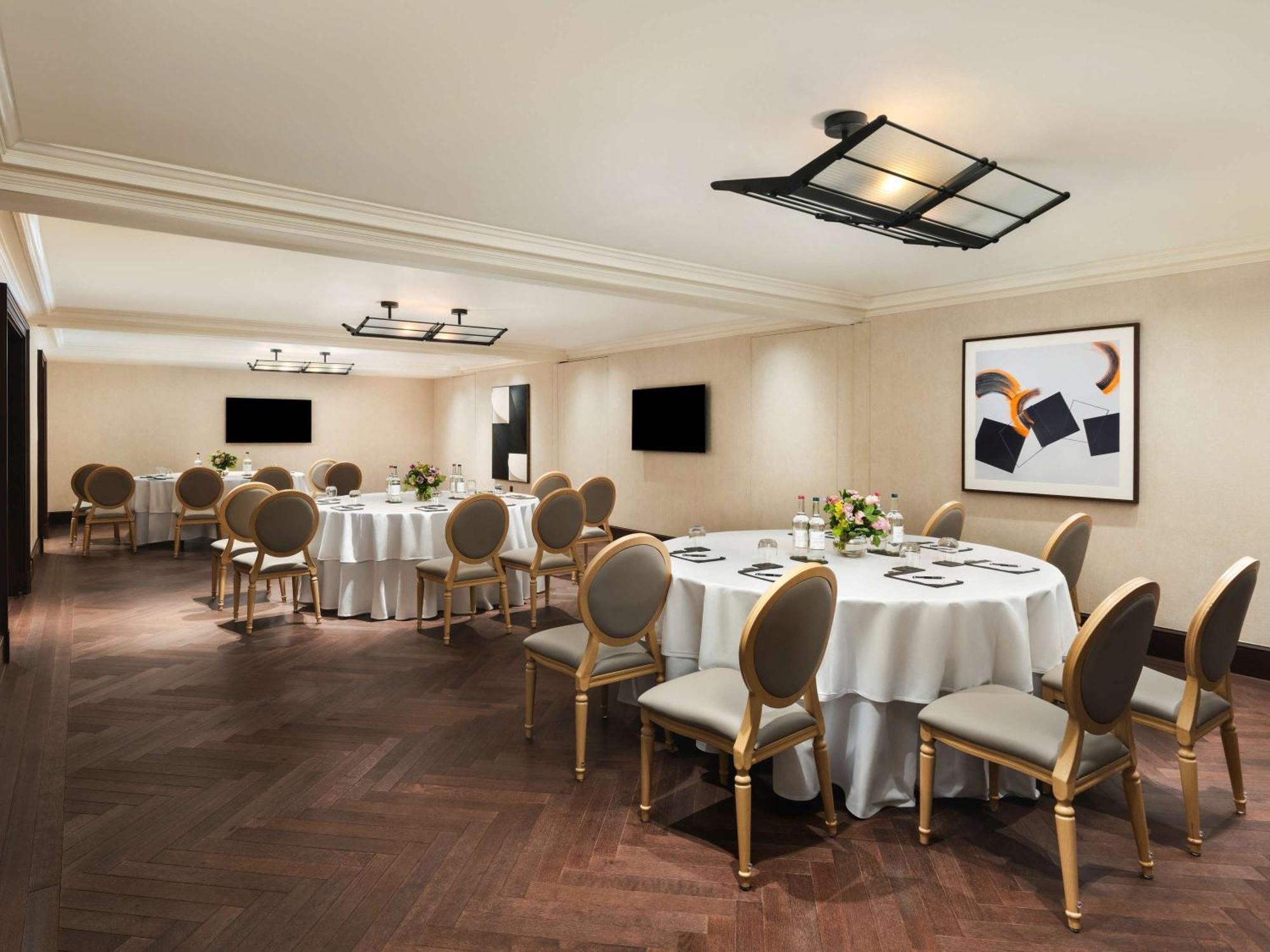 Raffles At The Owo Londres